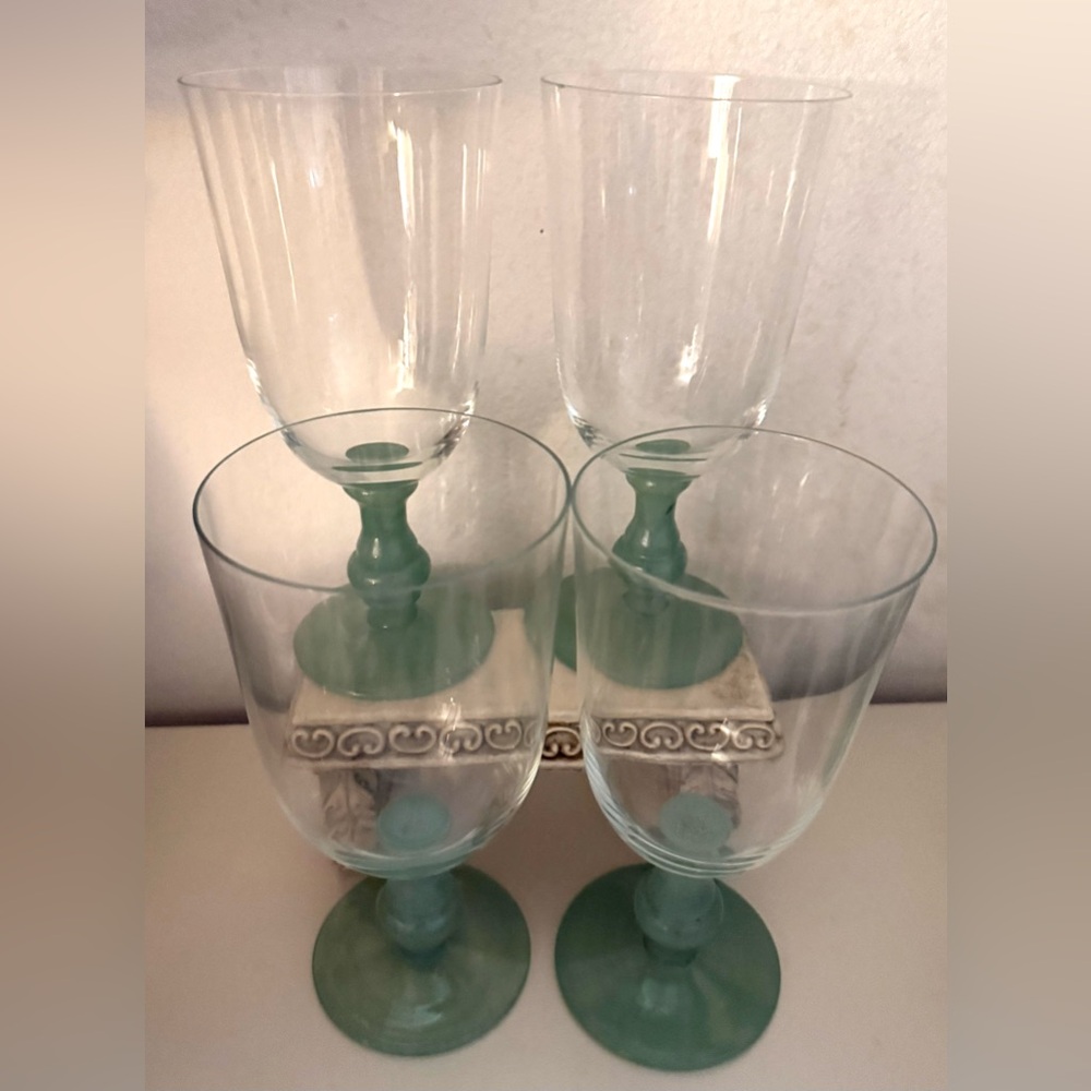 4 Villeroy and Boch Romania Isabelle Green Jade Claret Wine Glasses - Picture 14 of 15